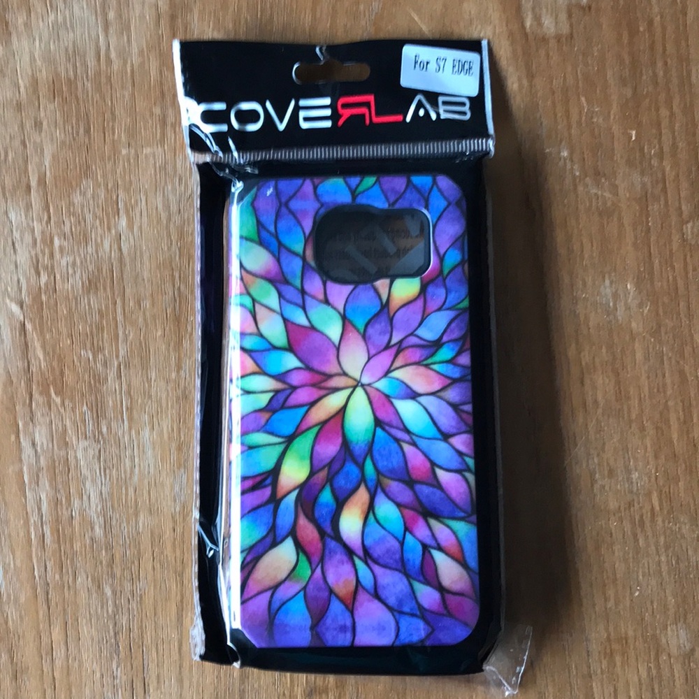 Coverlab Cellphone Cover for Samsung S7 Edge, multicolored design.